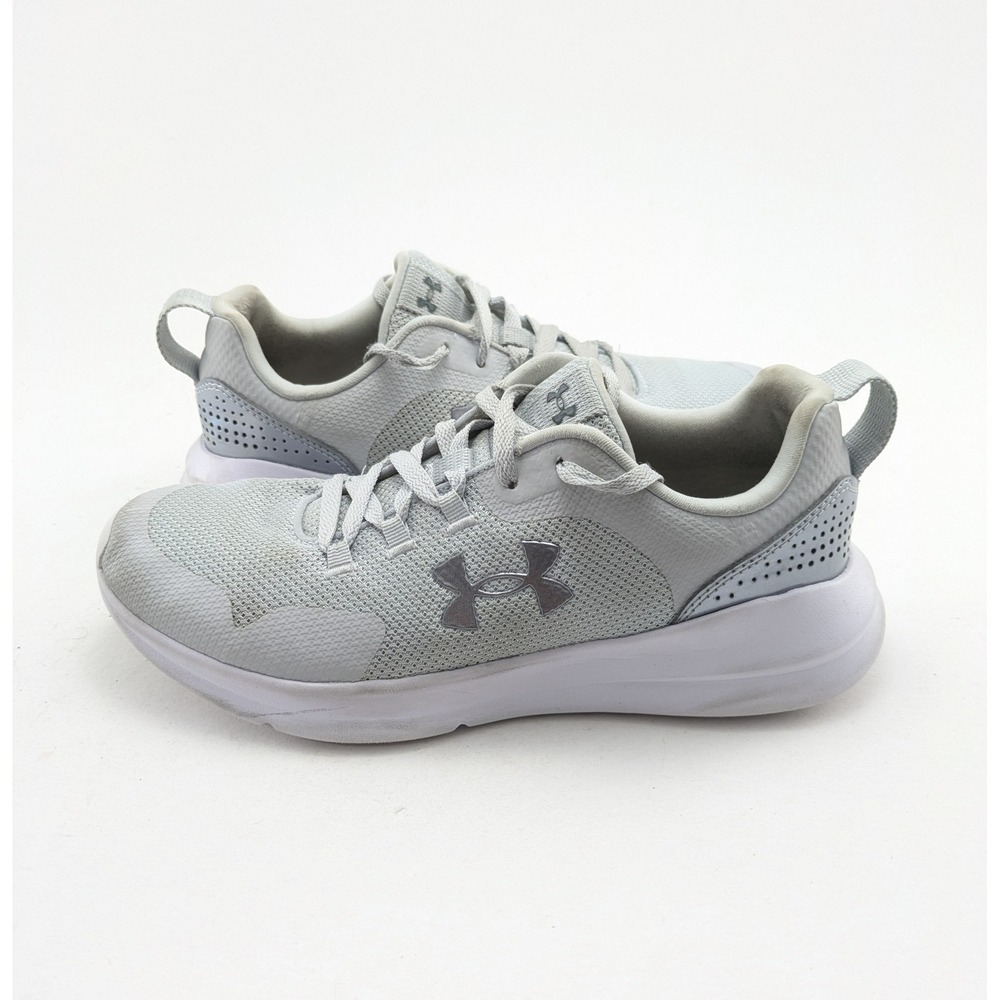 Womens Under Armour Essential Gray White Running Shoes‎ 3022955-104 Size 9.5